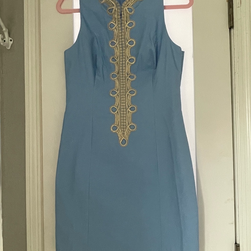 Lilly Pulitzer Alexa Stretch Blue Shift Dress with Gold Detailing - Picture 2 of 4